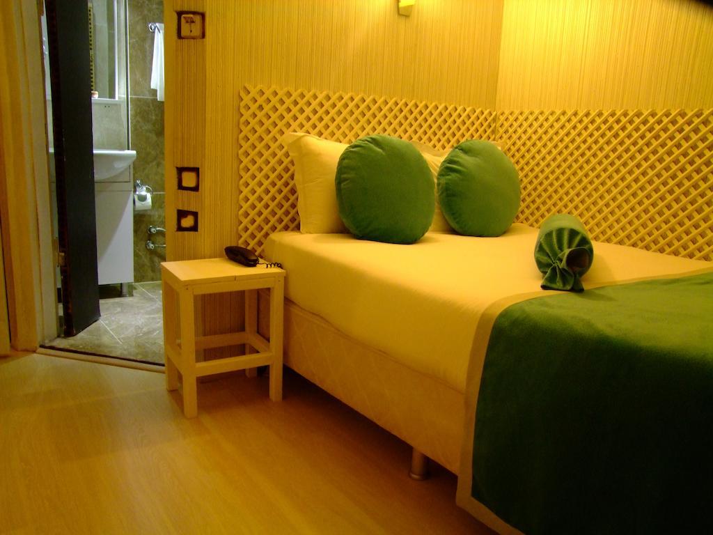 Hotel Ishakpasa Konagi Isztambul Szoba fotó