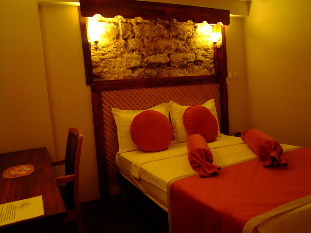 Hotel Ishakpasa Konagi Isztambul Szoba fotó